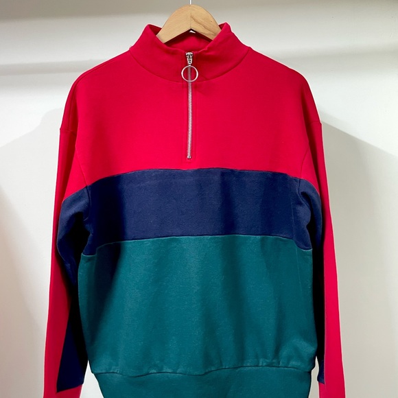 Forever 21 Tops - FOREVER 21 AUTHENTIC STRIPES RING CHAIN RED,BLUE & GREEN SWEATSHIRT FOR WOMEN’S